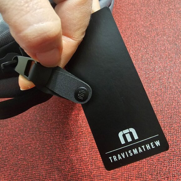 Travis Mathew Golf Approach Toiletry Case Gray Dopp Kit Travel Pouch Bag New - Picture 7 of 10